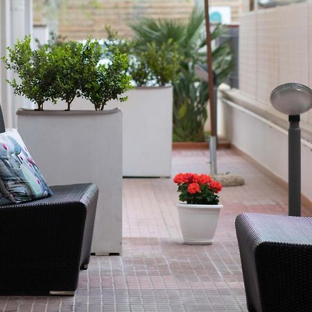 Le Torrette Rooms And Apartments Авола Екстериор снимка