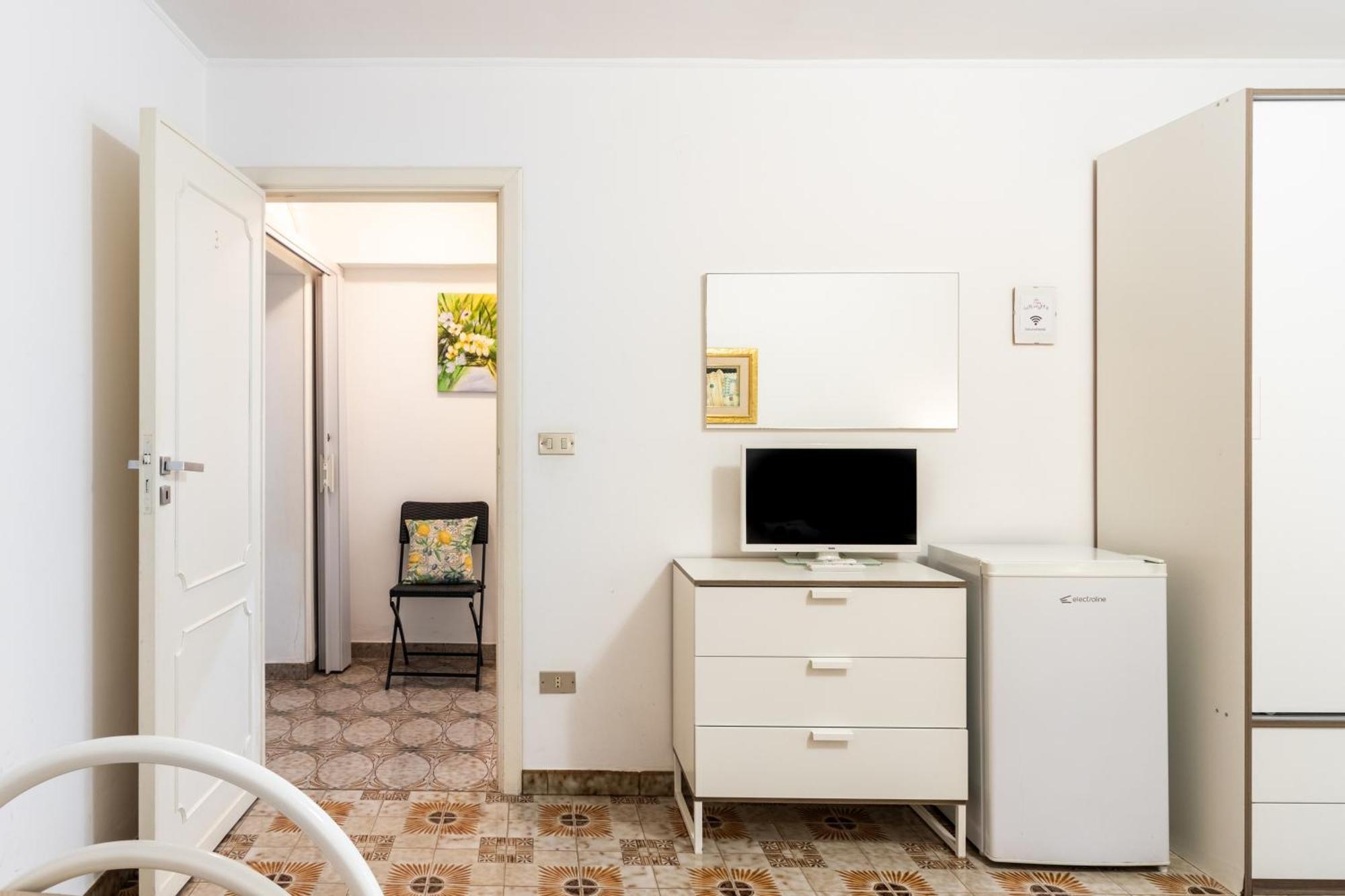 Le Torrette Rooms And Apartments Авола Екстериор снимка