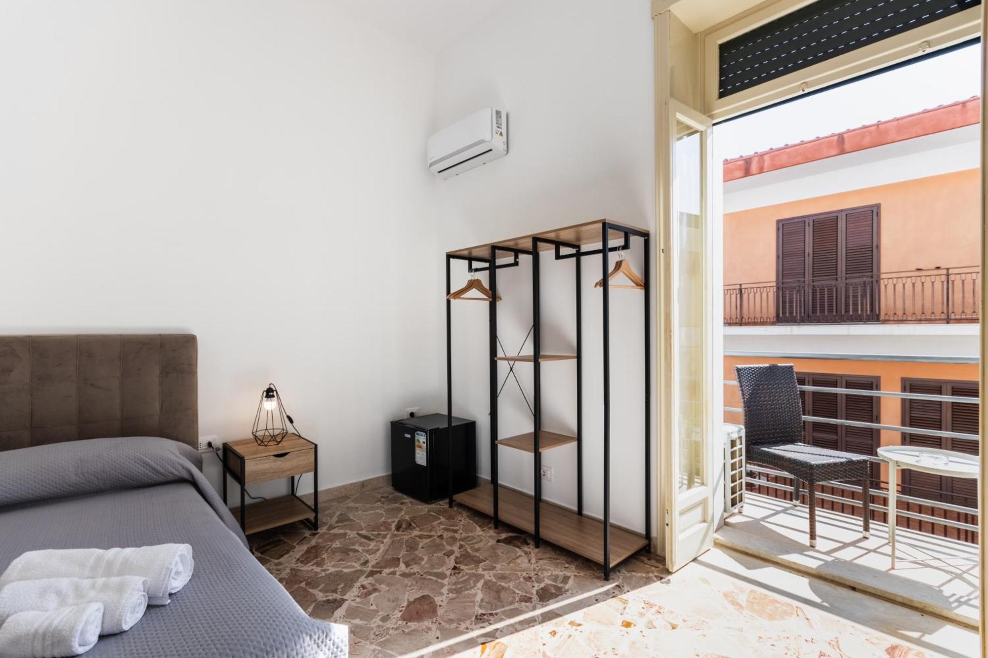 Le Torrette Rooms And Apartments Авола Екстериор снимка