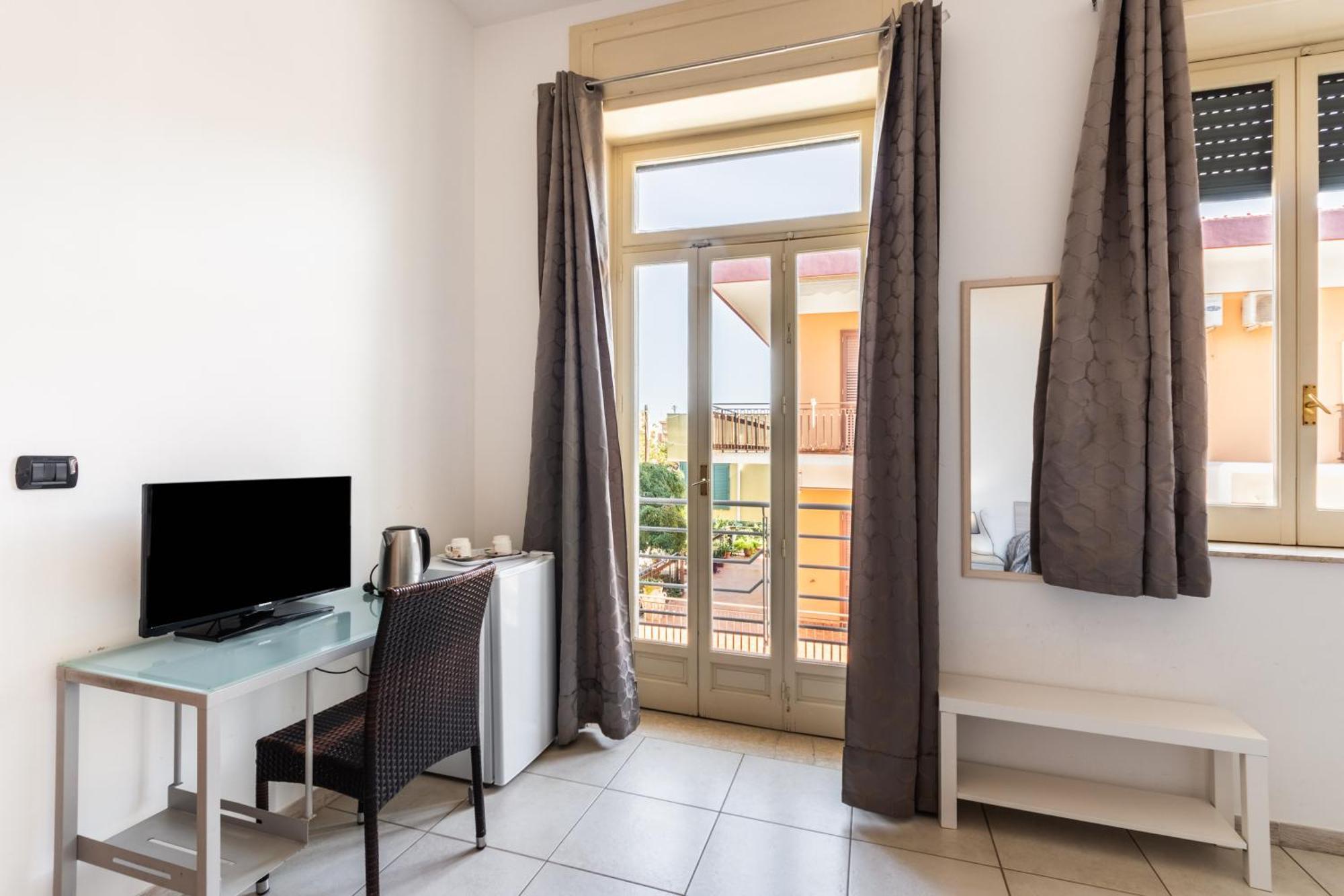 Le Torrette Rooms And Apartments Авола Екстериор снимка