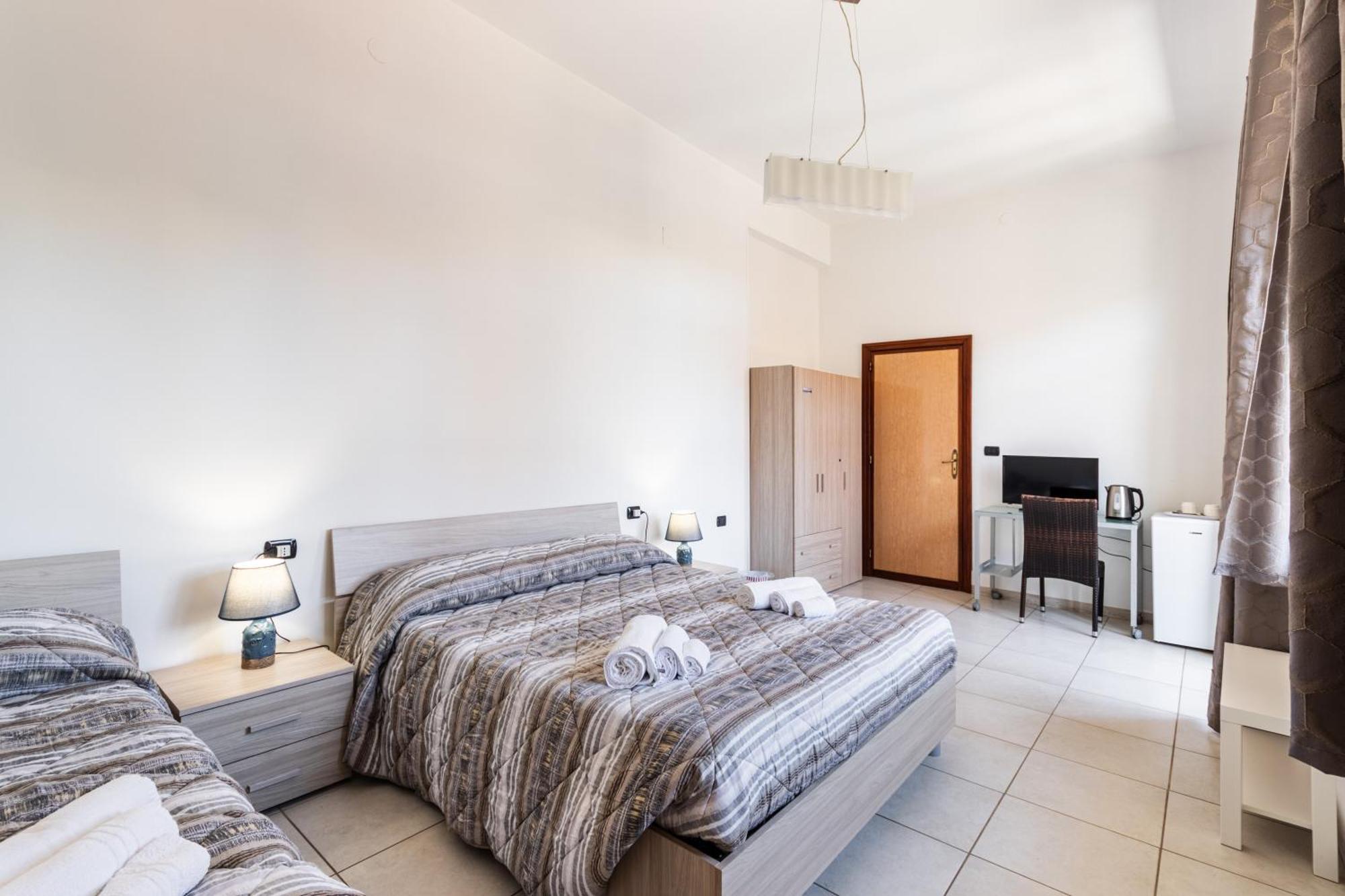 Le Torrette Rooms And Apartments Авола Екстериор снимка