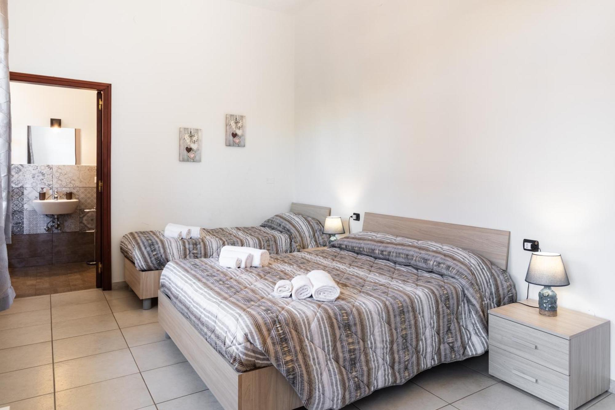 Le Torrette Rooms And Apartments Авола Екстериор снимка